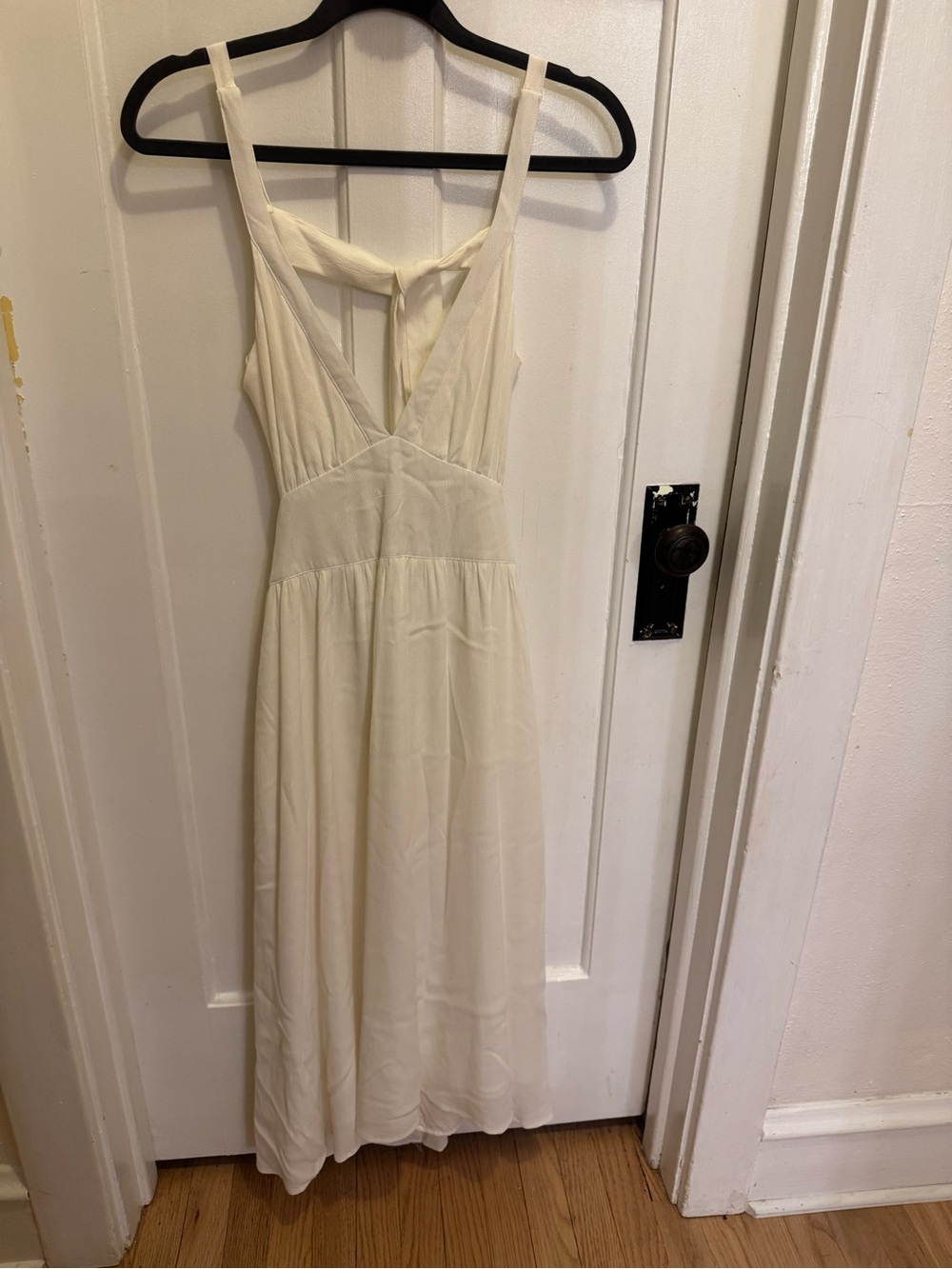 MABLE White Deep V-Neck Maxi Dress